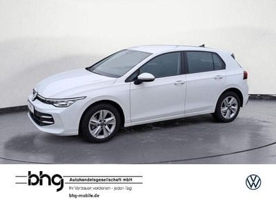 Gebraucht VW Golf VIII Life 150 PS (110 kW) 2025 Weiß Limousine