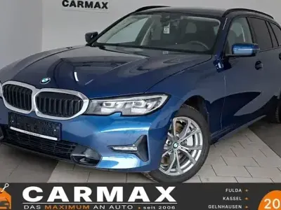 Gebraucht BMW 330 Sport Line 286 PS (210 kW) 2021 Phytonicblau metallic (metallic) Kombi