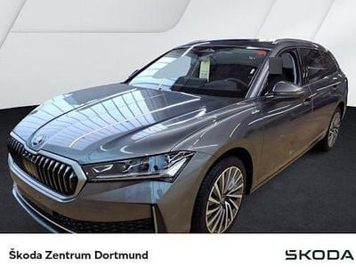 Gebraucht Skoda Superb LAURIN & KLEMENT 150 PS (110 kW) 2025 Grau Kombi
