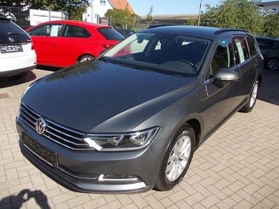 Grau Gebraucht 2016 VW Passat Comfortline Kombi | 16.890 € (Etwas zu teuer)