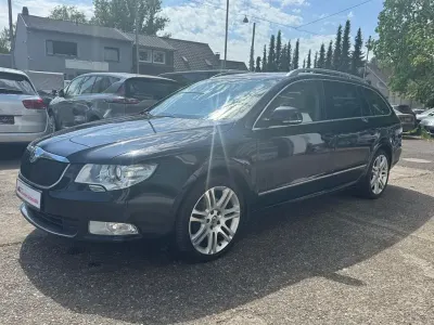 Używany Skoda Superb Elegance 170 KM (125 kW) 2010 Czarny Kombi