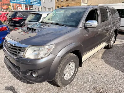 Gebraucht Toyota HiLux Executive 171 PS (125 kW) 2013 Grau Pickup