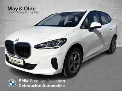 Używany BMW 220 170 KM (125 kW) 2025 Biały Minivan