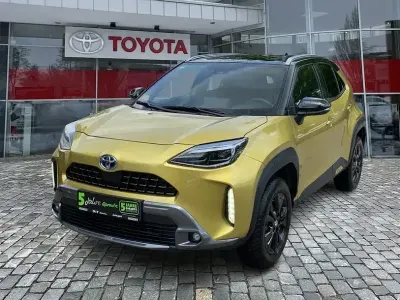 Gebraucht Toyota Yaris Hybrid Edition 116 PS (85 kW) 2022 Gold SUV