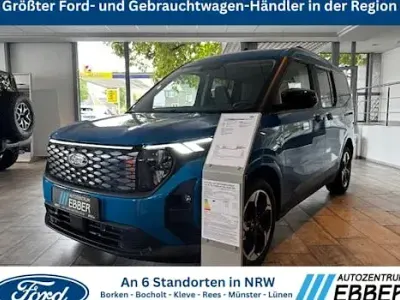 Neu Ford Tourneo Courier Titanium 100 kW (136 PS) 2025 Blau Van / Kleinbus