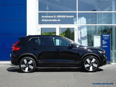 Gebraucht Volvo XC40 Plus 300 kW (408 PS) 2022 019 black stone SUV