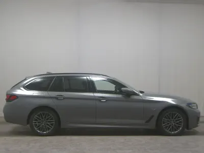 Usata BMW 530e M Sport 292 CV (214 kW) 2022 Grigio Station wagon