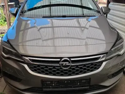 Gebraucht Opel Astra 136 PS (100 kW) 2016 Grau Kombi