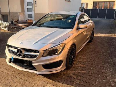 Usata Mercedes CLA180 AMG line 122 CV (89 kW) 2015 Argento Berlina
