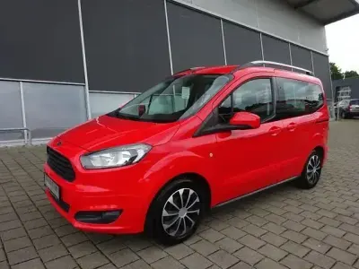 Gebraucht Ford Tourneo Courier Trend 101 PS (74 kW) 2018 Rot Van / Kleinbus