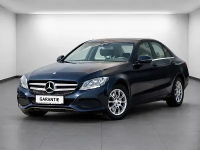 Gebraucht Mercedes C180 116 PS (85 kW) 2017 Blau Limousine
