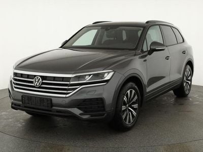 Silizium grau metallic Gebraucht 2025 VW Touareg SUV | 59.495 €