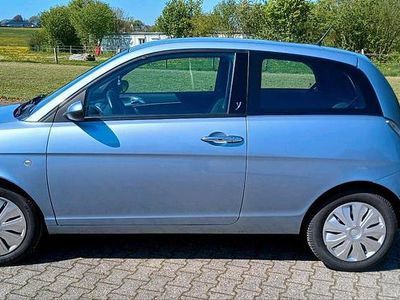 Second-hand Lancia Ypsilon 60 CP (44 kW) 2009 Albastru Hatchback