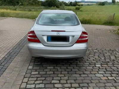 Gebraucht Mercedes CLK240 170 PS (125 kW) 2002 Silber Coupé