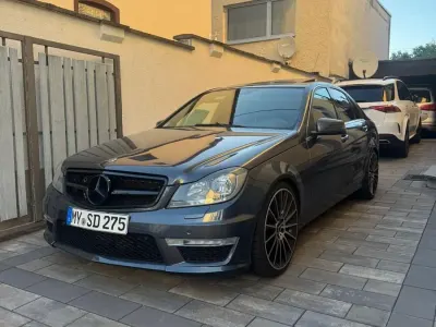 Gebraucht Mercedes C63 AMG 158 PS (116 kW) 2012 Grau Limousine