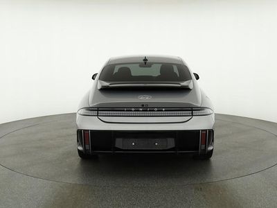 Curated silver metallic Gebraucht 2023 Hyundai Ioniq 6 Limousine | 33.495 € (Fairer Preis)