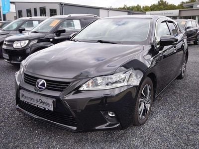 Lexus CT200h