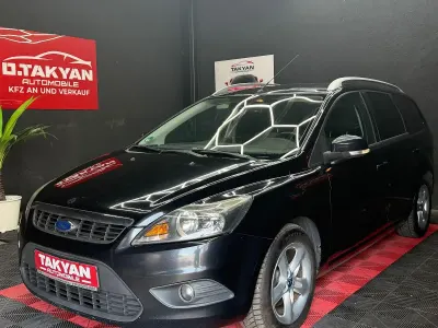 Gebraucht Ford Focus Style 90 PS (66 kW) 2010 Schwarz Limousine