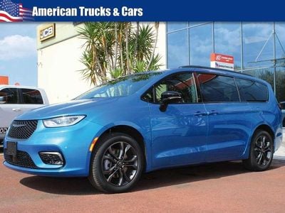 Neu Chrysler Pacifica 291 PS (214 kW) 2026 Blau Van