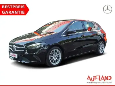 Gebraucht Mercedes B200 150 PS (110 kW) 2020 Schwarz Kleinwagen