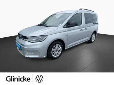 Gebraucht VW Caddy Life 122 PS (89 kW) 2023 Silber Van / Kleinbus
