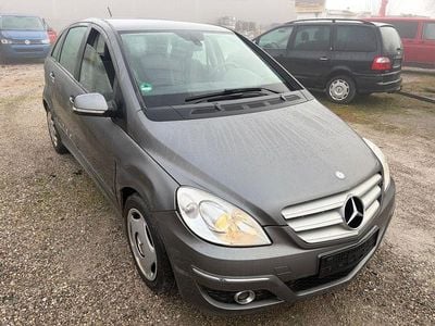 Gebraucht Mercedes B180 109 PS (80 kW) 2008 Grau Van / Kleinbus