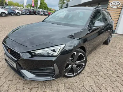 Używany Cupra Leon VZ 300 KM (220 kW) 2024 Czarny Sedan/Limuzyna