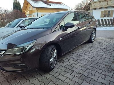 Braun Gebraucht 2017 Opel Astra Dynamic Kombi | 7.600 € (Fairer Preis)