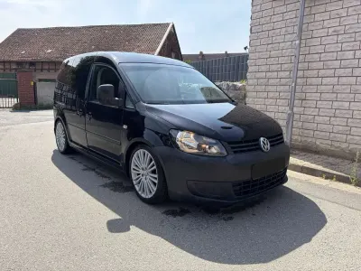 Gebraucht VW Caddy 102 PS (75 kW) 2014 Deep black perleffekt Van / Kleinbus