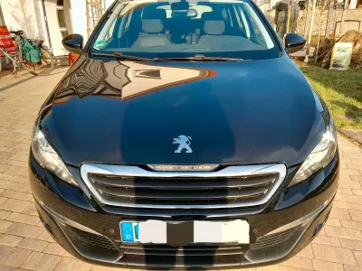 Gebraucht Peugeot 308 120 PS (88 kW) 2017 Schwarz Kombi