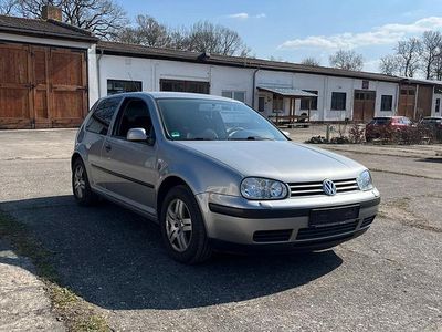 Gebraucht VW Golf IV 75 PS (55 kW) 2003 Silber Kleinwagen