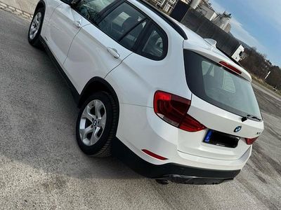 Weiß Gebraucht 2015 BMW X1 SUV | 14.100 € (Etwas zu teuer)