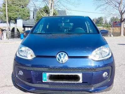Usado VW up! CLUB 75 CV (55 kW) 2016 Púrpura Utilitario