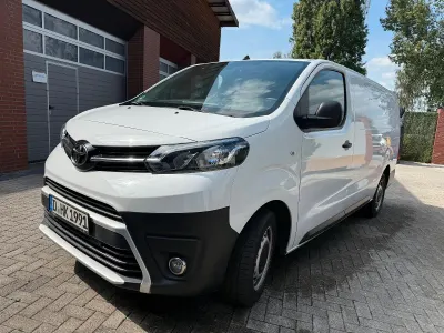 Gebraucht Toyota Proace 2023 Weiß Van / Kleinbus