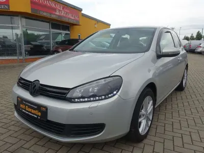 Gebraucht VW Golf VI 122 PS (89 kW) 2009 Silver leaf metallic Kleinwagen