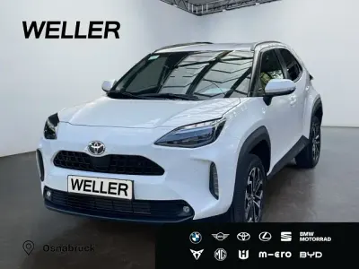 Neu Toyota Yaris Cross 131 PS (96 kW) 2026 Weiss SUV