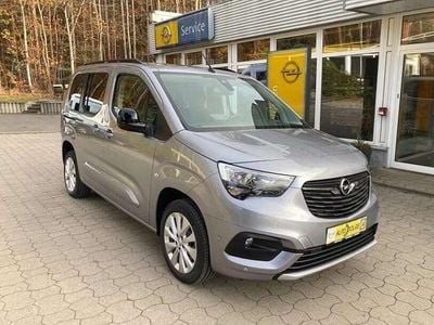 Gebraucht Opel Combo Ultimate 131 PS (96 kW) 2023 Kontrast grau Van / Kleinbus