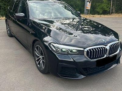 Gebraucht BMW 520 M Sport 190 PS (139 kW) 2022 Schwarz Kombi
