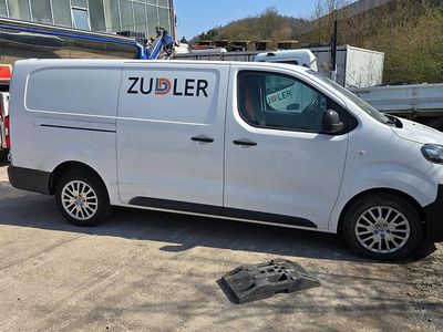 Gebraucht Opel Vivaro Basis 122 PS (89 kW) 2021 Weiß Van / Kleinbus