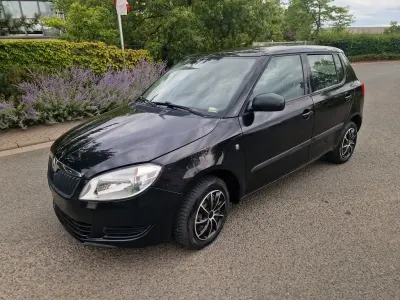 Gebraucht Skoda Fabia 69 PS (50 kW) 2013 Schwarz Limousine