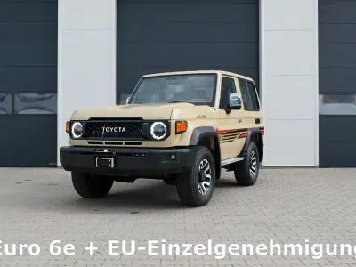 Neu Toyota Land Cruiser 200 PS (147 kW) 2026 Beige SUV