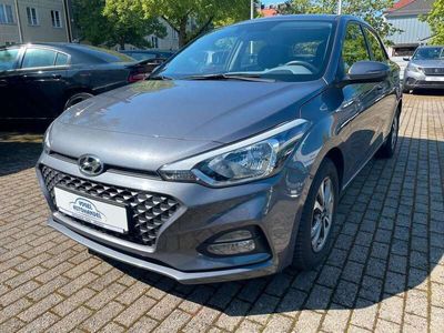 gebraucht Hyundai i20 Trend*SITZHZG*LENKRADHZG*ALLWETTER*