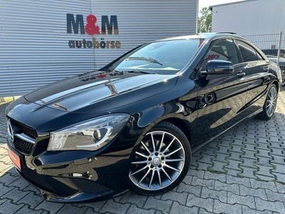 Schwarz Gebraucht 2014 Mercedes CLA220 Limousine | 20.900 €