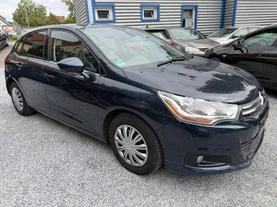 Gebraucht Citroën C4 SELECTION 120 PS (88 kW) 2012 Blau Limousine