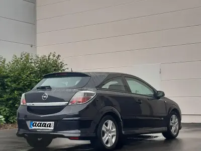 Gebraucht Opel Astra GTC OPC 116 PS (85 kW) 2009 Schwarz Coupé