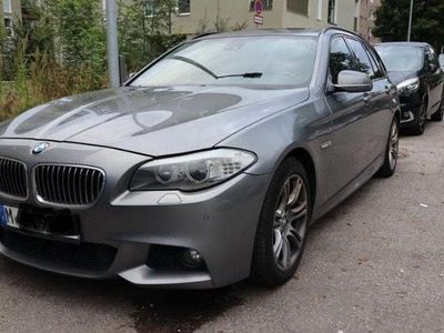 Gebraucht BMW 530 M Sport 258 PS (189 kW) 2011 Grau Kombi