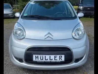 Gebraucht Citroën C1 SELECTION 68 PS (50 kW) 2011 Silber Kleinwagen