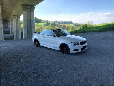 Gebraucht BMW 123 Cabriolet M Performance 250 PS (183 kW) 2011 Weiß Cabrio