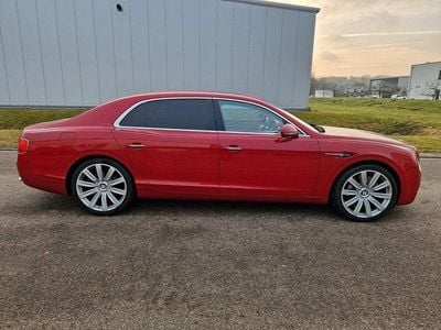 Gebraucht Bentley Flying Spur Mulliner 625 PS (459 kW) 2015 Rot Limousine