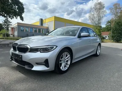 Gebraucht BMW 320 Sport Line 190 PS (139 kW) 2019 Silber Limousine